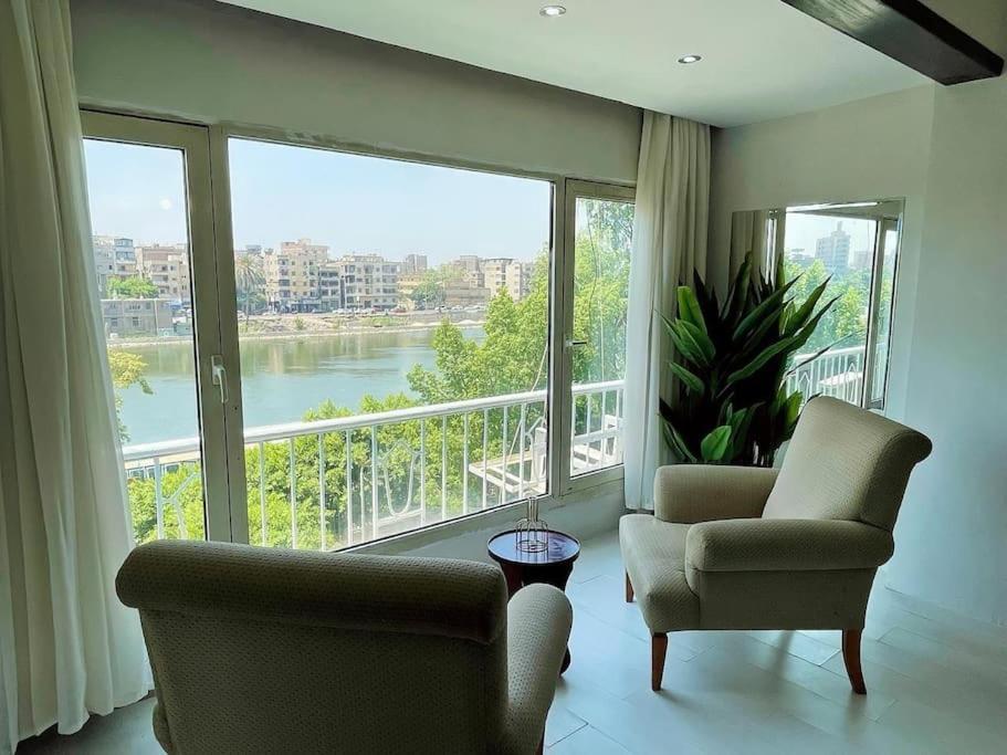 Apartment Nile Front Zamalek Abu El Feda 3br *