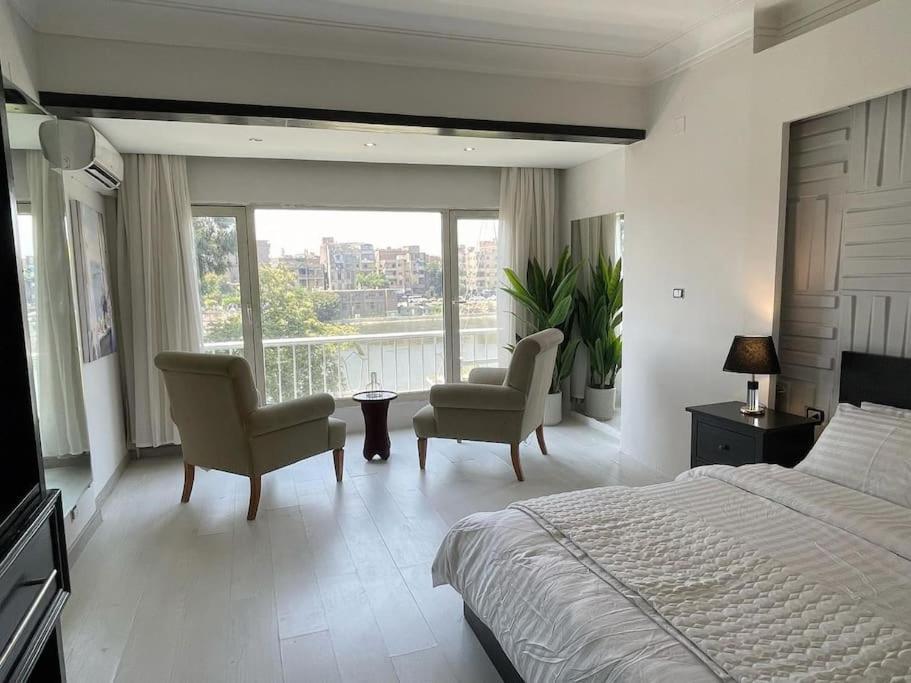 Nile Front Zamalek Abu El Feda 3br Apartment *