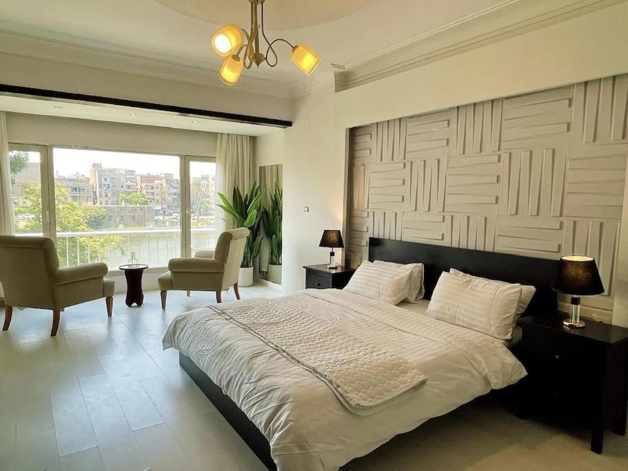 Apartment Nile Front Zamalek Abu El Feda 3br Cairo