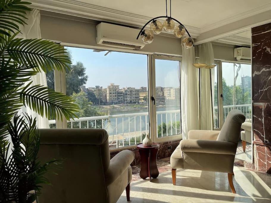 Nile Front Zamalek Abu El Feda 3br Apartment *
