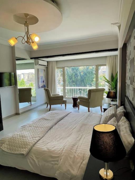 Nile Front Zamalek Abu El Feda 3br *